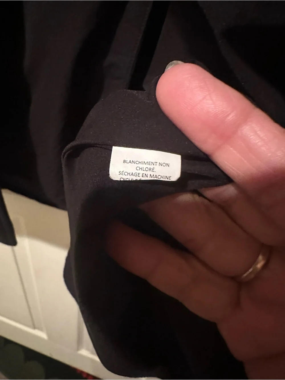 ALO Yoga Black Single-Button Trench Coat